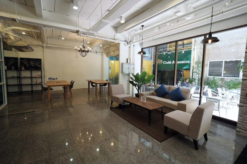 Pula Silom