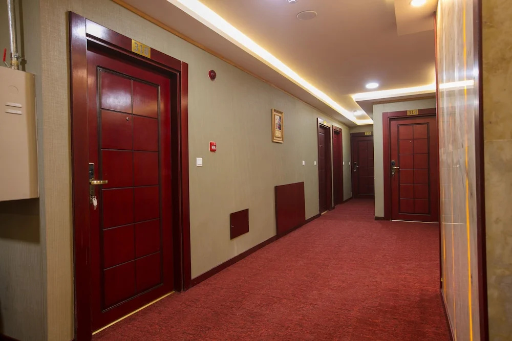 Strand Hotel