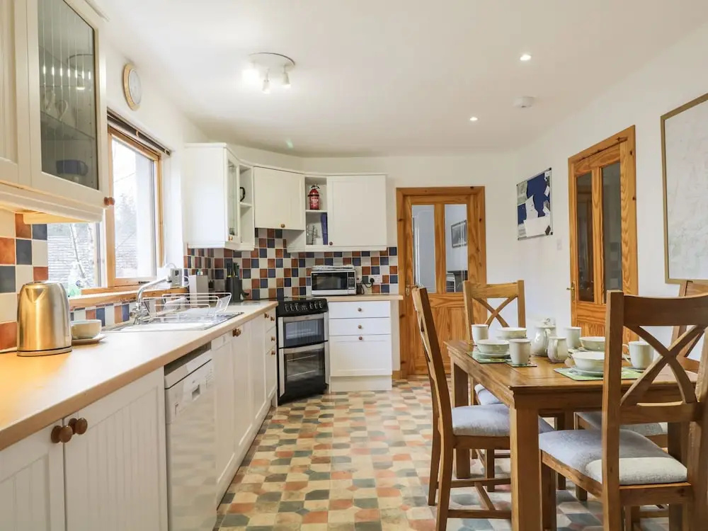 12 Loch Na Leoba Road