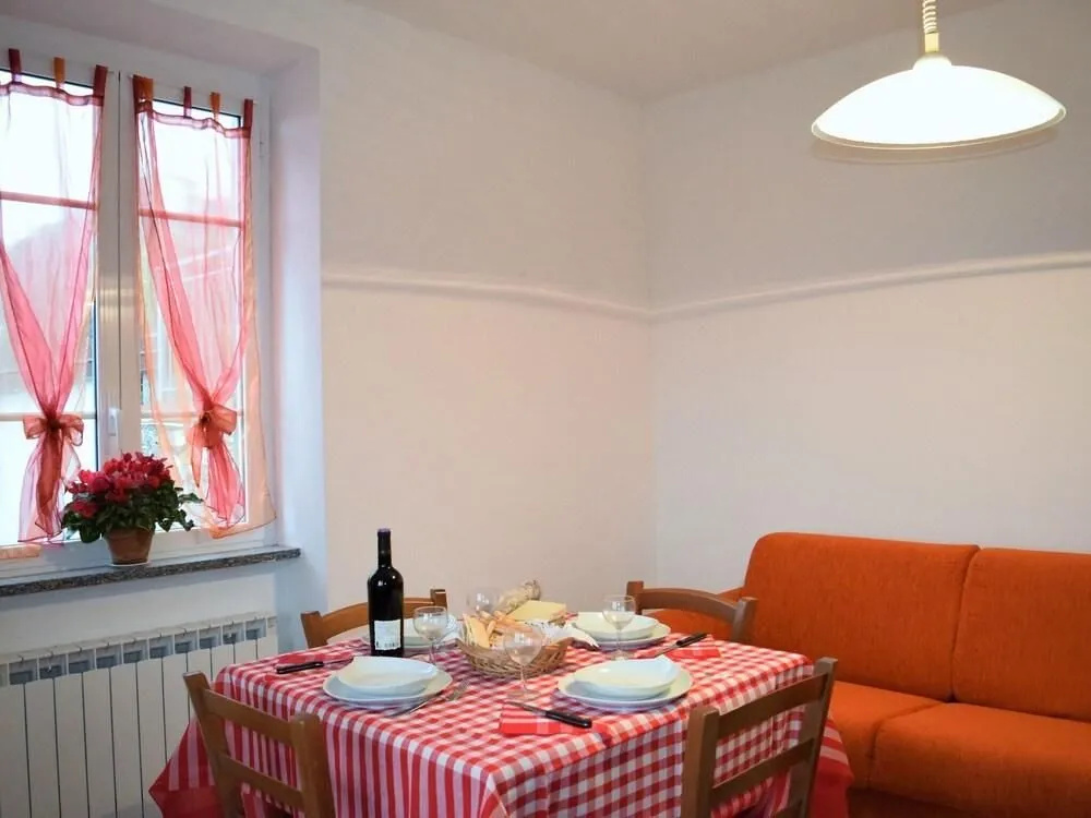 Traditional Holiday Home in Moneglia With Private Terrace