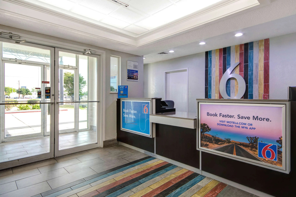 Motel 6-San Antonio, TX - South