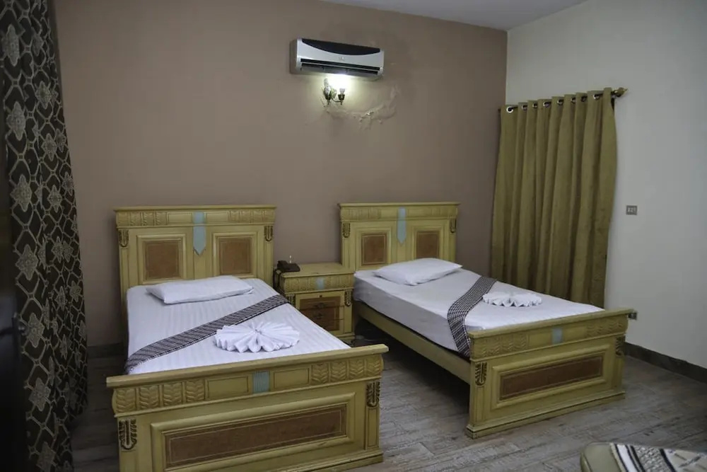 Step Inn Guest House Lahore