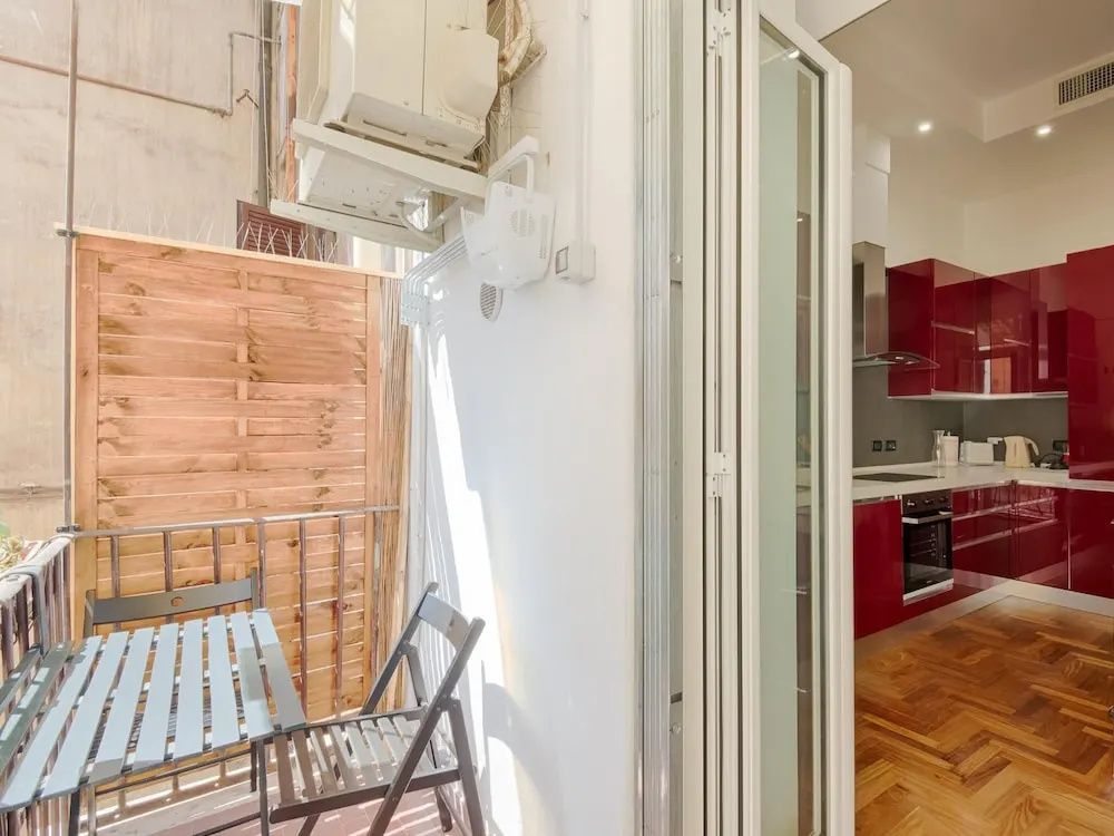 RSH Popolo Elegant Two Bedroom Apartment