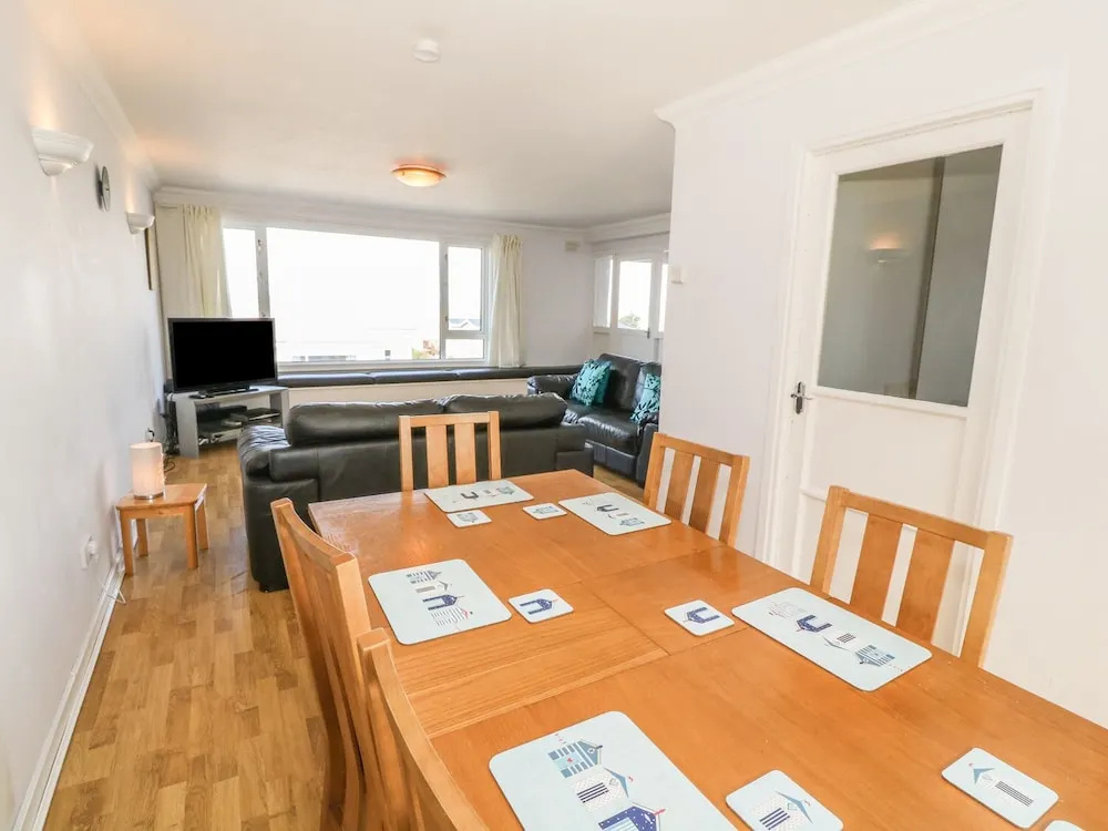 Flat 1 Bryn Colyn