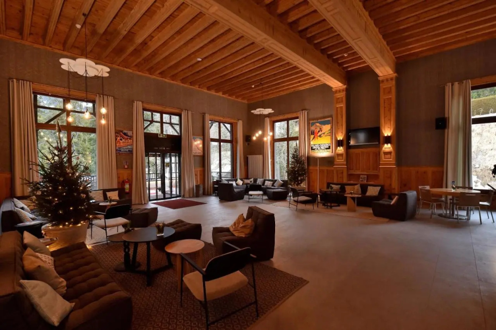 Villars Lodge