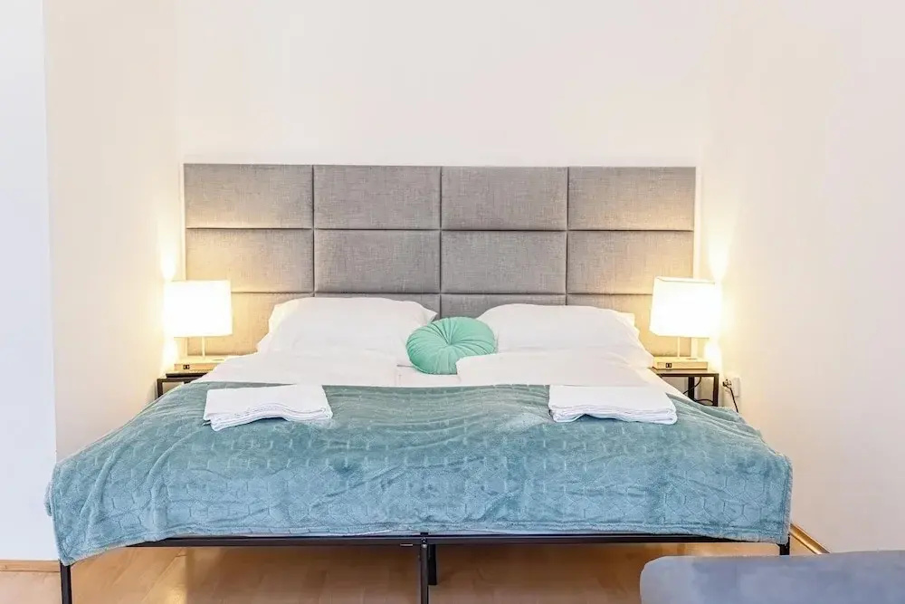 Private Room Long Stay Near Lugner City