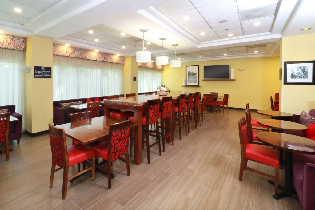 Hampton Inn by Hilton Guadalajara-Aeropuerto