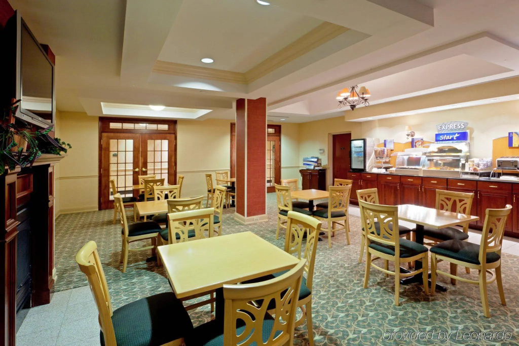 Holiday Inn Express Hotel & Suites-North East by IHG