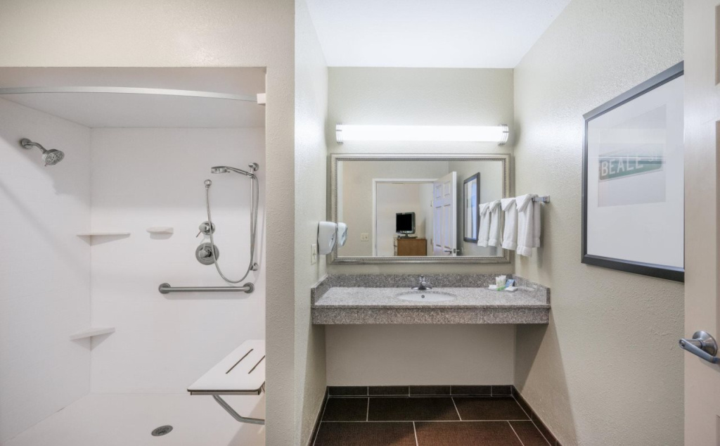 Staybridge Suites Memphis-Poplar Ave East by IHG
