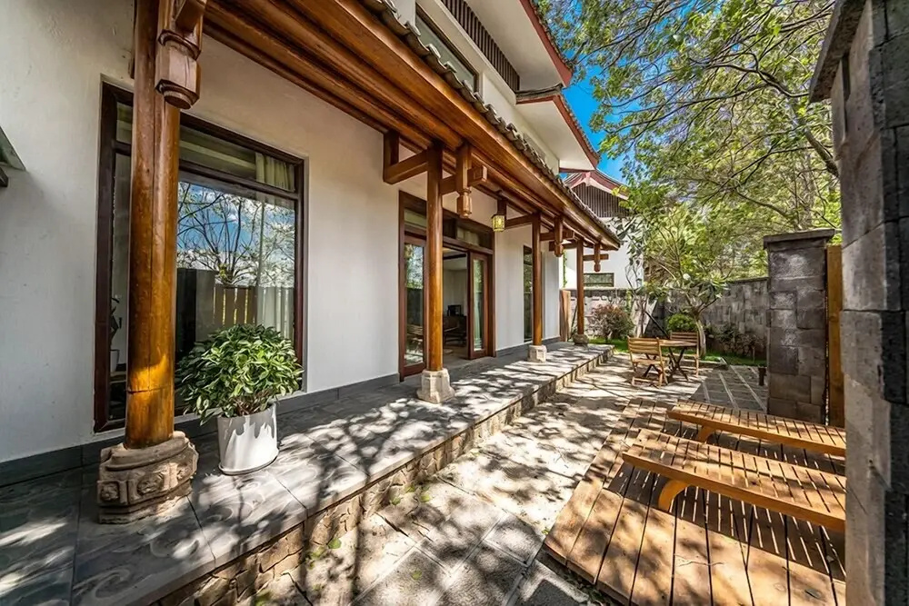 Mengdiezhuang Hotel - Lijiang