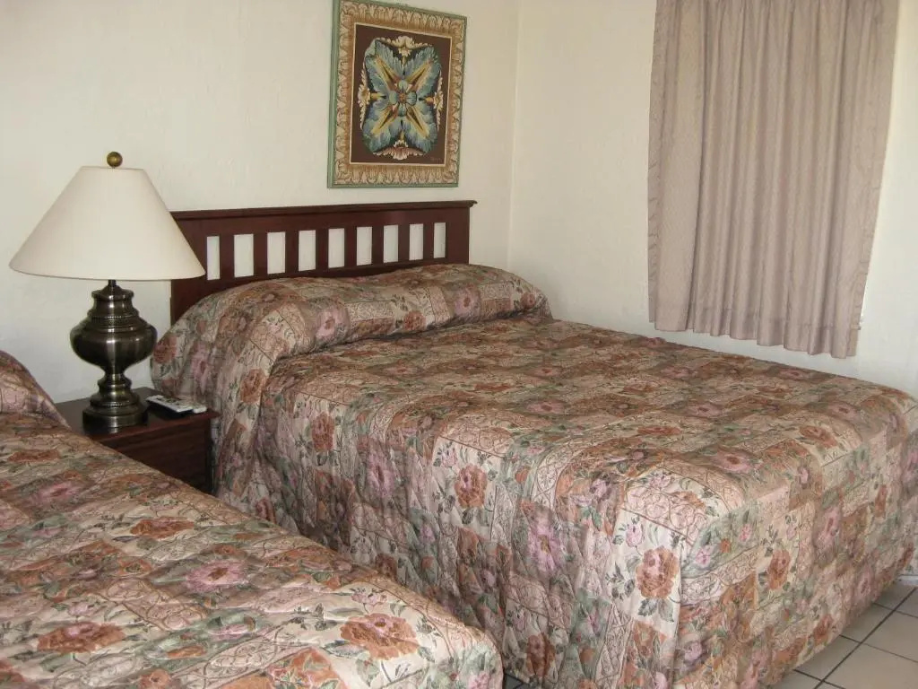 Glades Motel - Naples