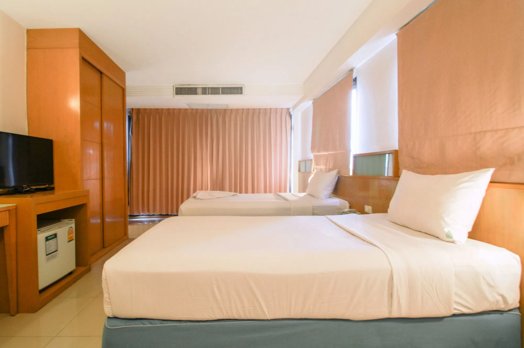 Ten Stars Hotel