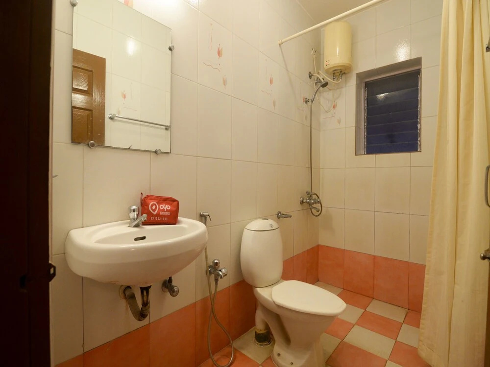 OYO 18849 Hotel Raj Shikhar