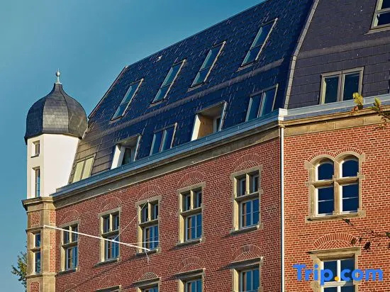 THE RED - Living Suites by the Rhine