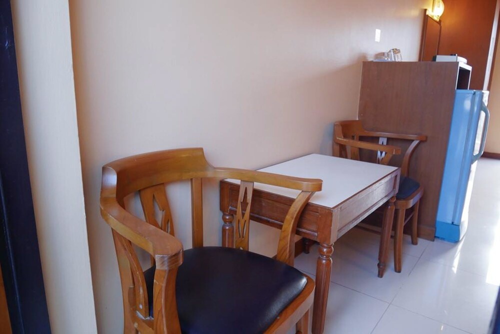 Jed Pee Nong Hotel โรงแรมเจ็ดพี่น้อง