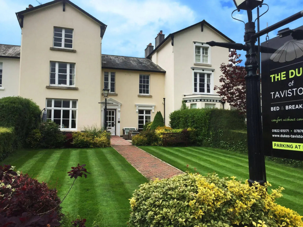 Tavistock House Hotel