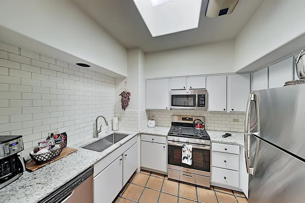 San Francisco At Zona Rosa: Near Plaza & Railyard 3 Bedroom Condo