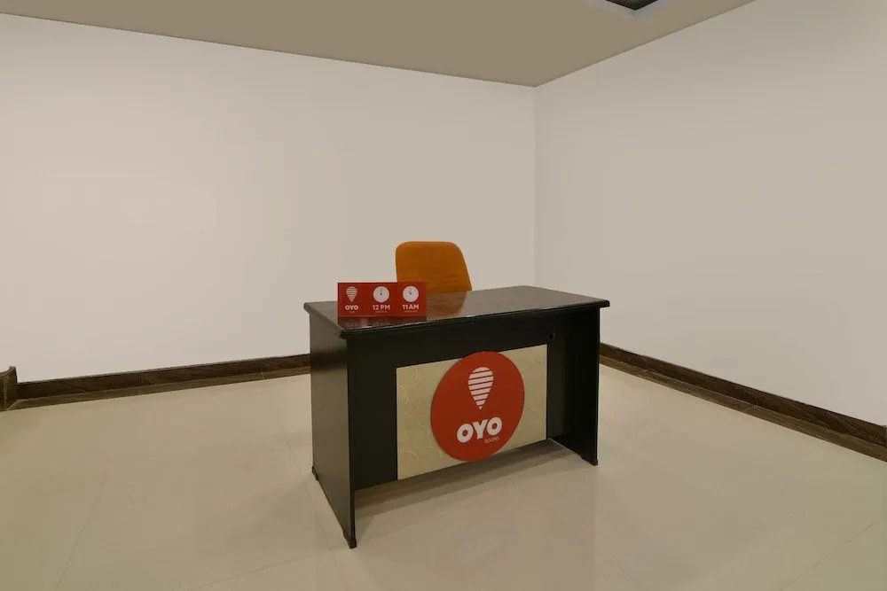 OYO 17315 Opal Residency