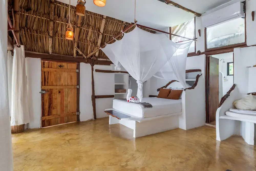 Casa Aakbal - Luxury Beach Front Villa