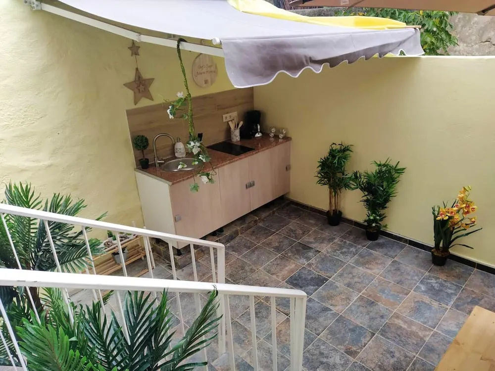Apartment With one Bedroom in Porto, With Furnished Balcony and Wifi