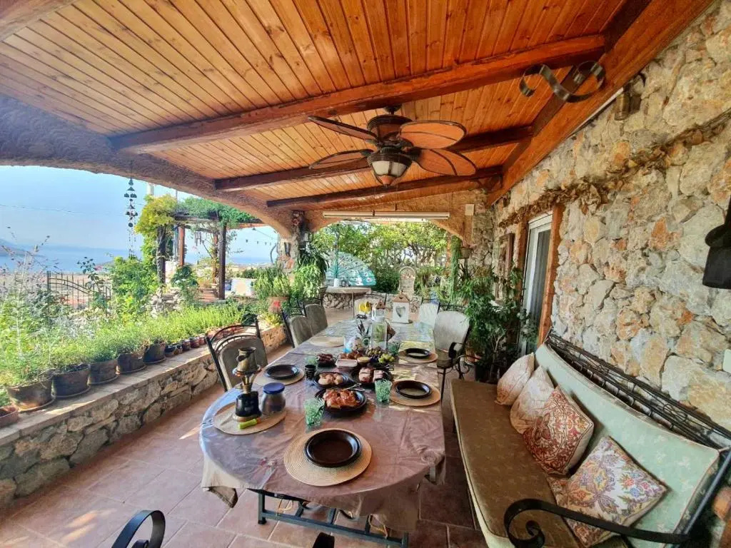 Nadia's Traditional Greek House