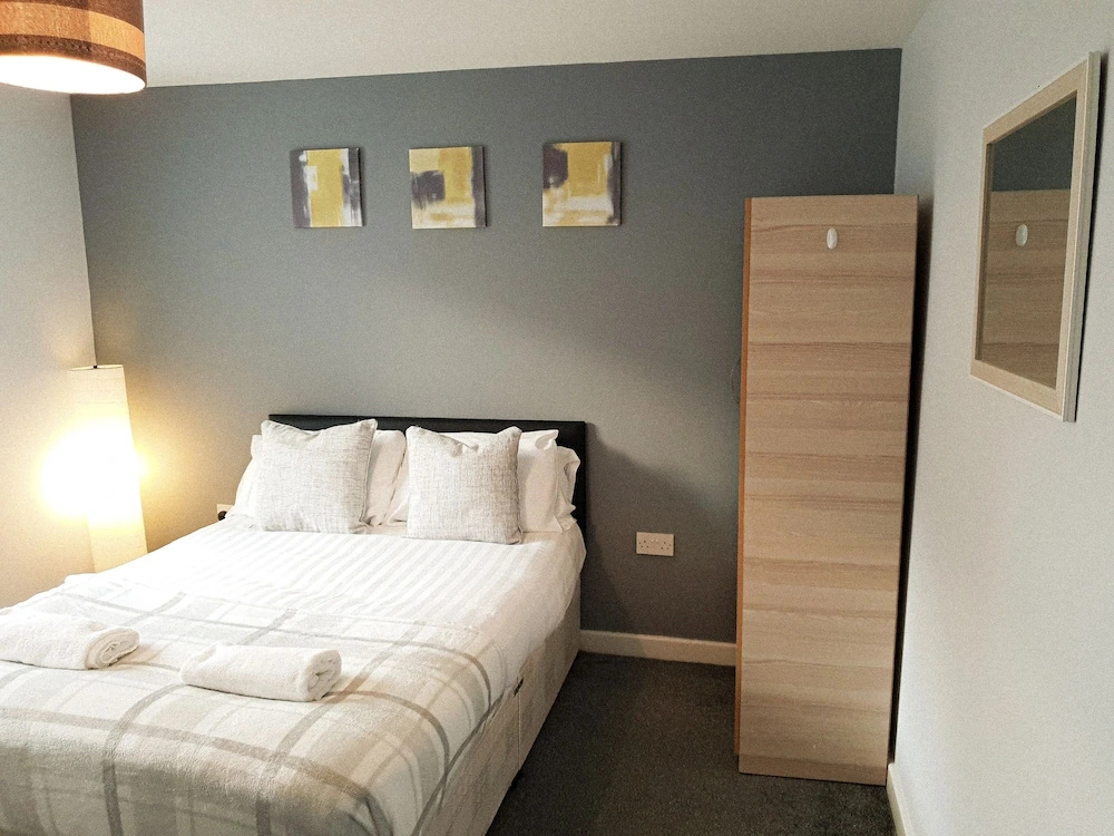 Accentia Lux Apartments