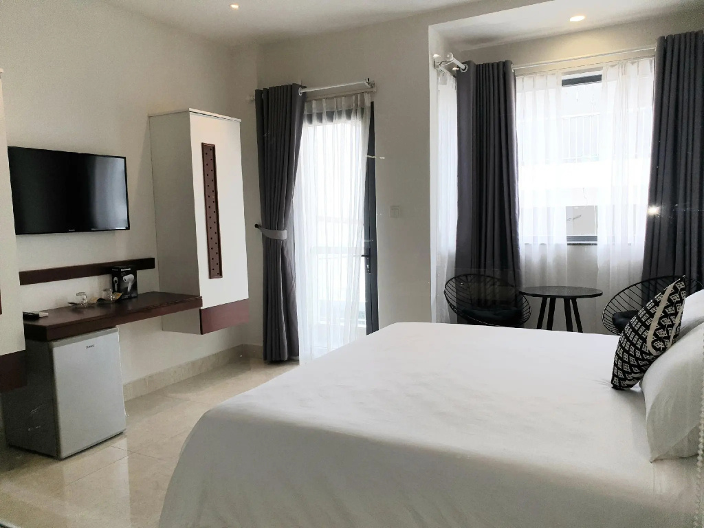 Gemini Saigon CENTER - New & Quiet near Bui Vien Walking Street