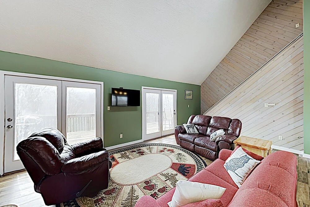 New Listing! Great Smoky W/ Hot Tub 3 Bedroom Home