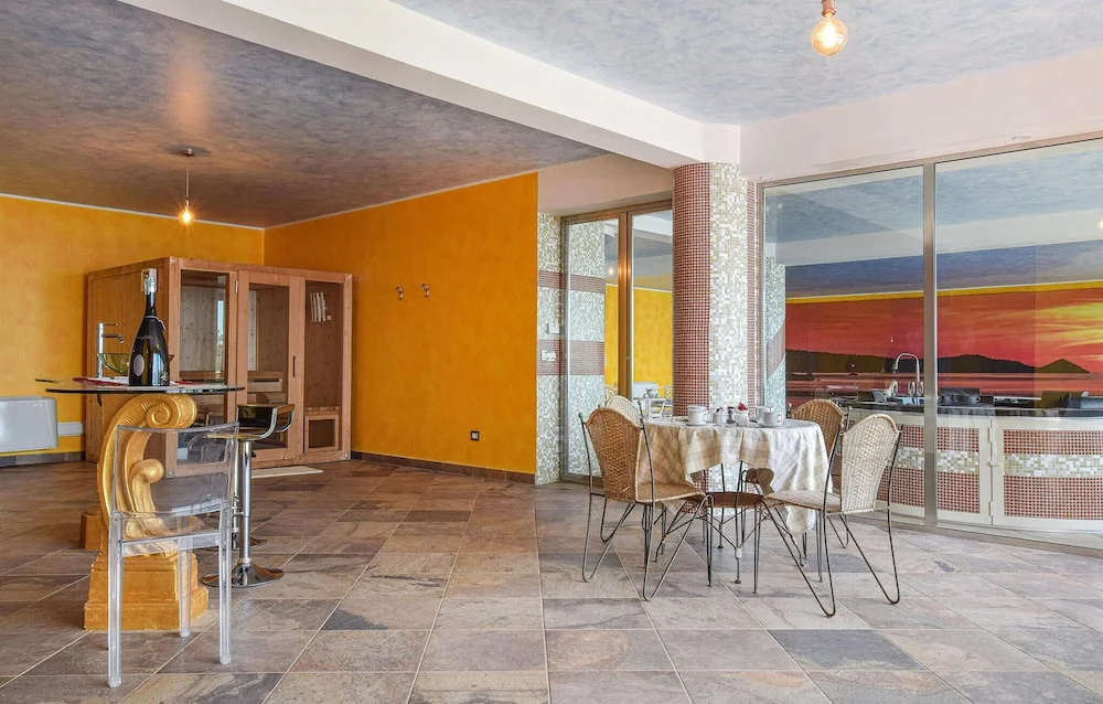 Stunning Home in Gioiosa Marea With 5 Bedrooms, Wifi and Swimming Pool