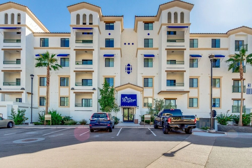 Resort Poolside Two Bedroom + Office and 2 Masters! 30 Night Minimum! by Redawning