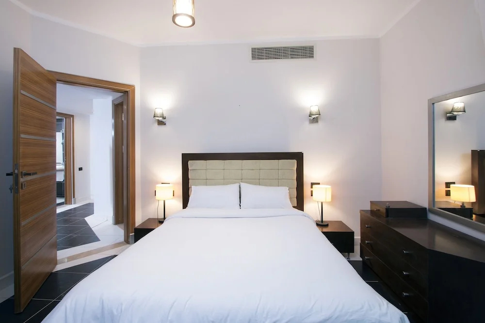 Royal Beach Serviced Apartments