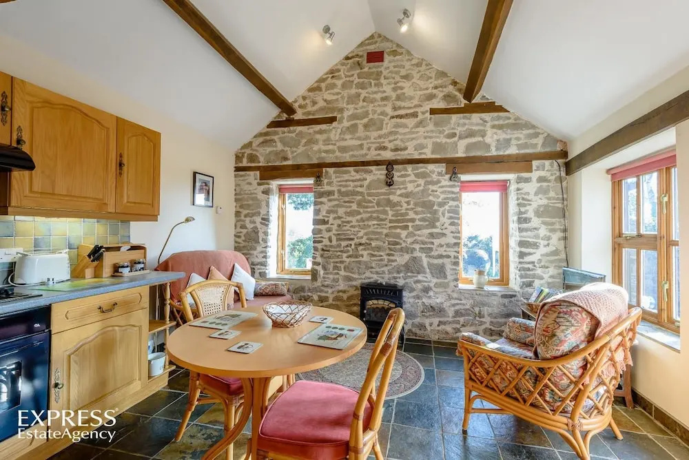 Highgrove Barns