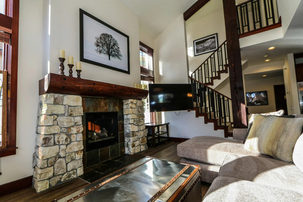 Juniper Crest #25 Condo