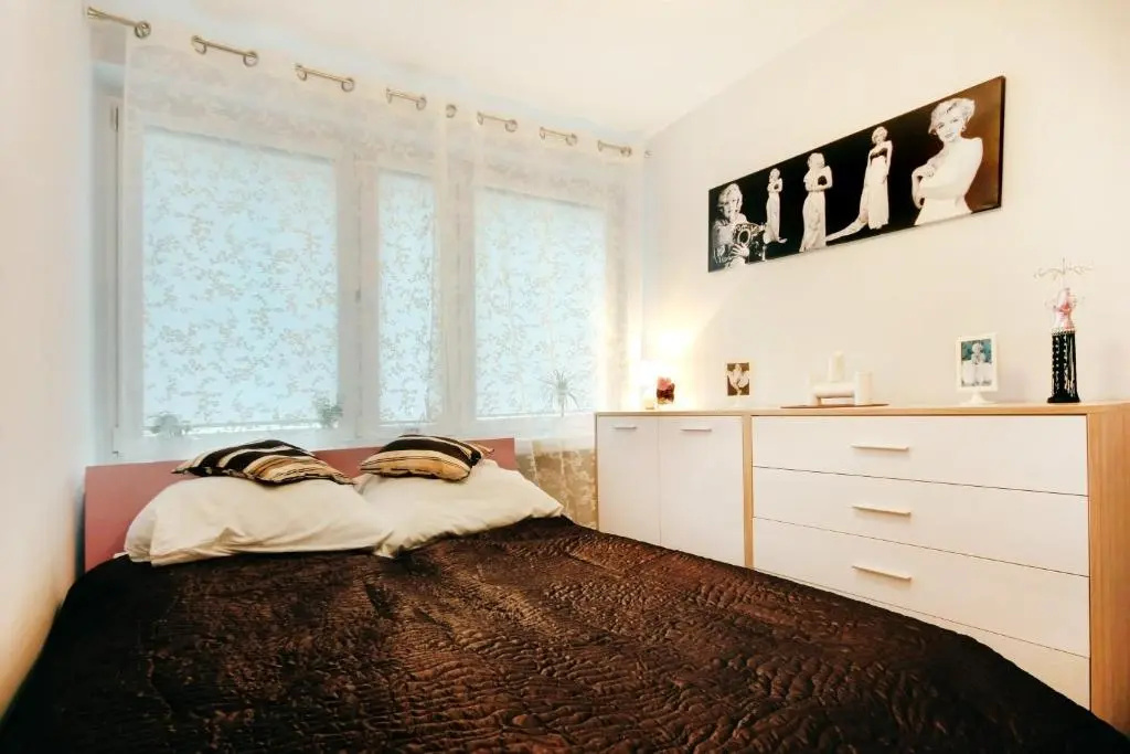 BT Apartament Odzieżowa