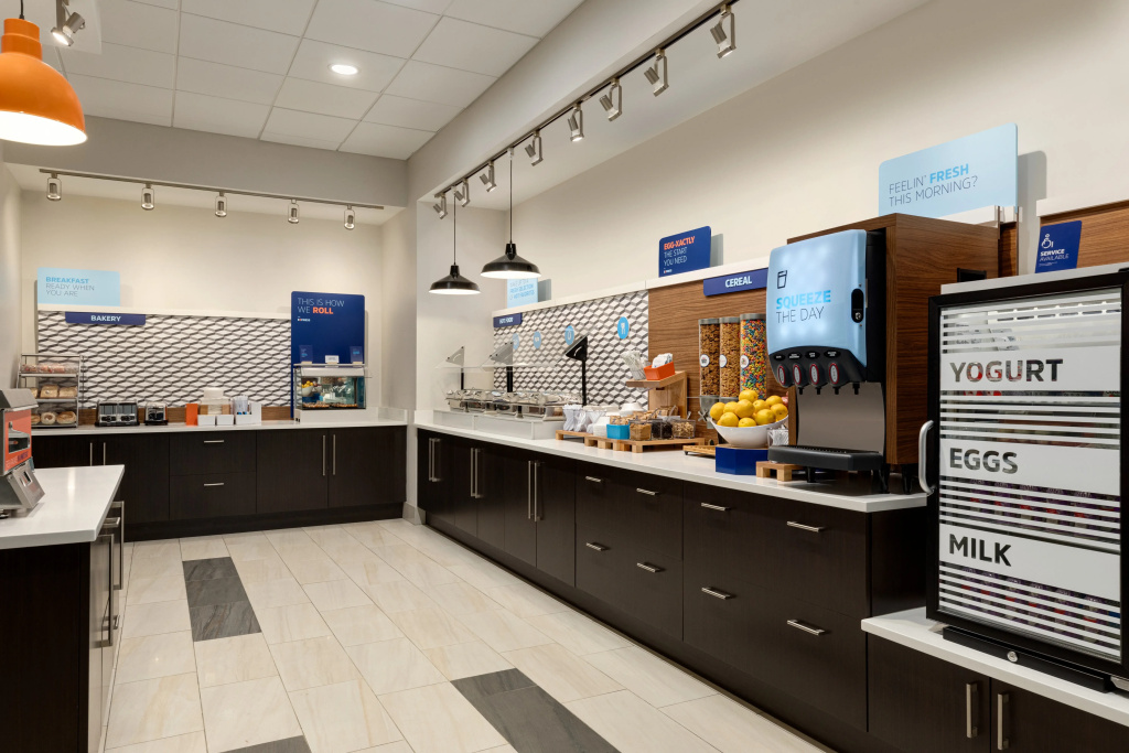 Holiday Inn Express & Suites - Dalton - Walnut Ave by IHG