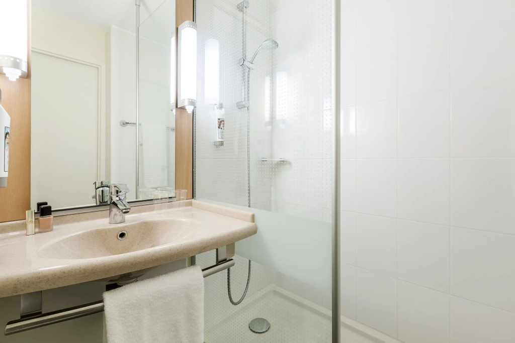 ibis Rennes Cesson