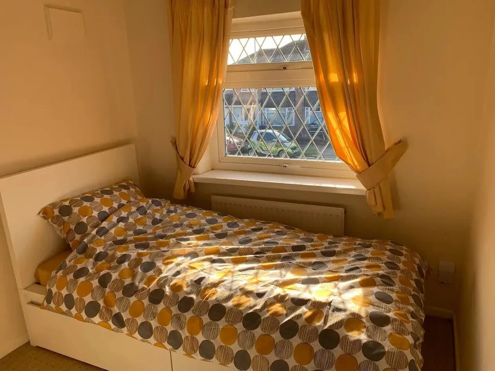 Stunning 3-bed House in Cheadle