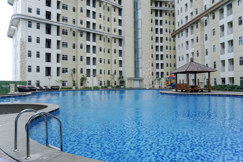 Neat 1Br For 2 Pax At Vittoria Residence