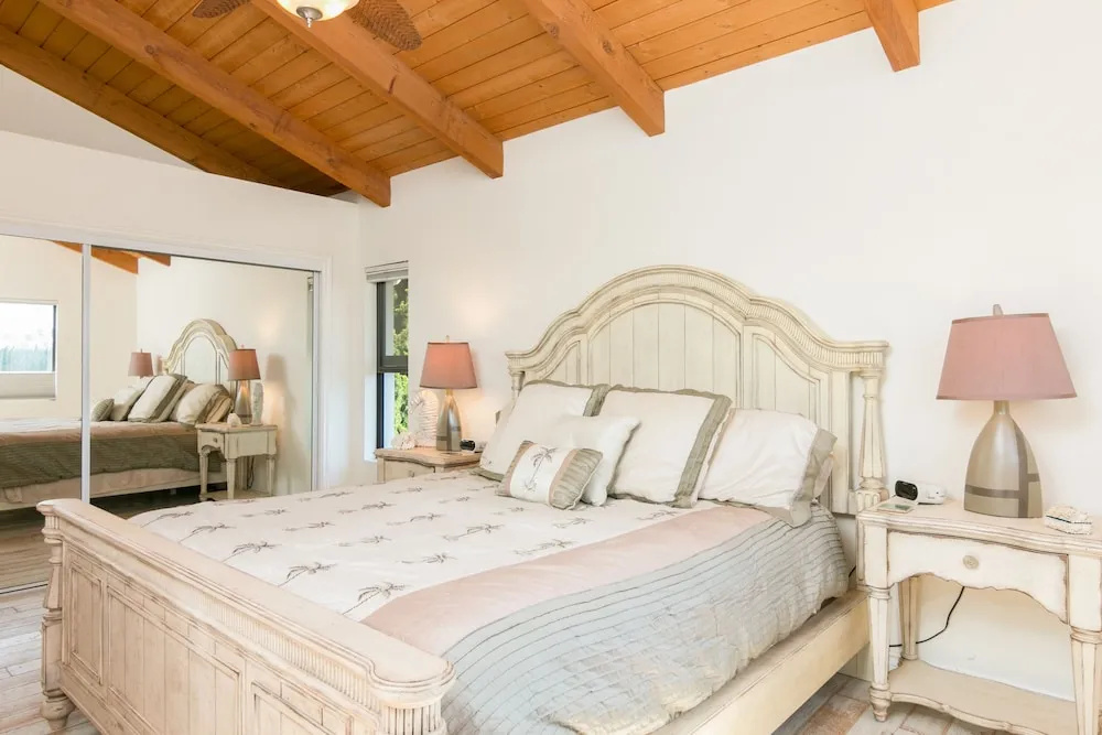 2925 Pierpont Blvd Home