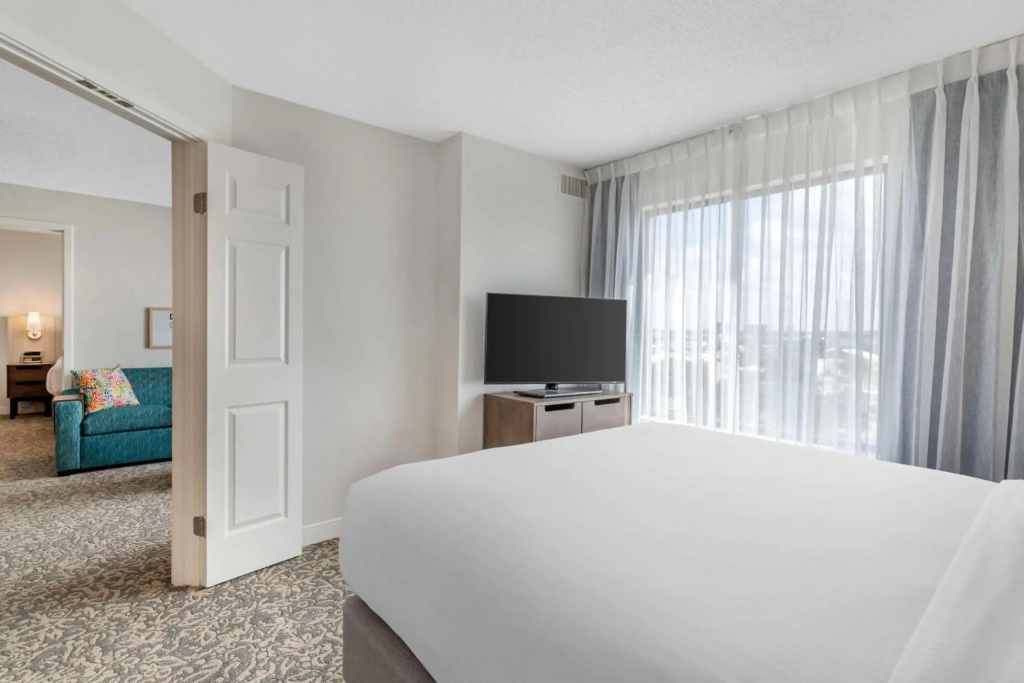Sonesta ES Suites San Antonio Downtown Alamo Plaza - Newly Renovated