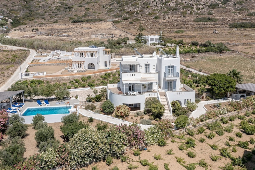 Villa Alba Spacious Home by the sea