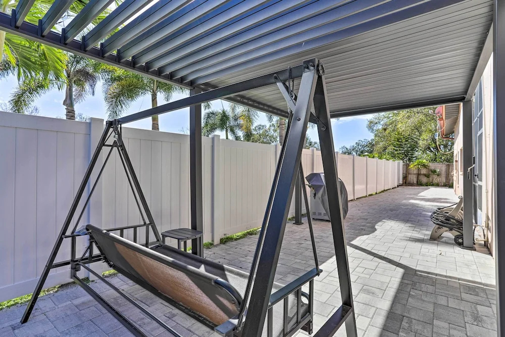 Huge Home w/ Pool Table Near St Pete Beach!