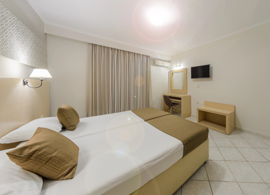 Karras Hotel