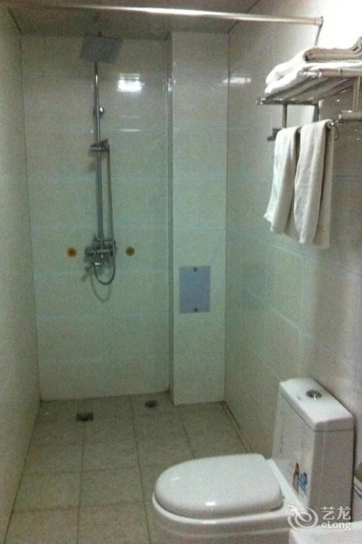 Jun'an Business Hotel