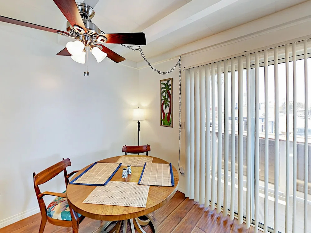 1137 Montauk Ln Duplex Both Units 3 Bedrooms 2 Bathrooms Duplex