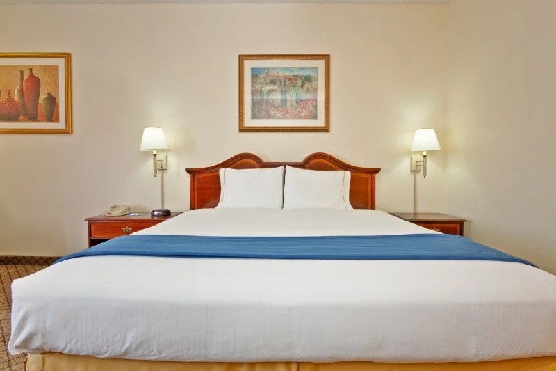 Comfort Inn Clarksville (ex.holiday Inn Express Clarksville)