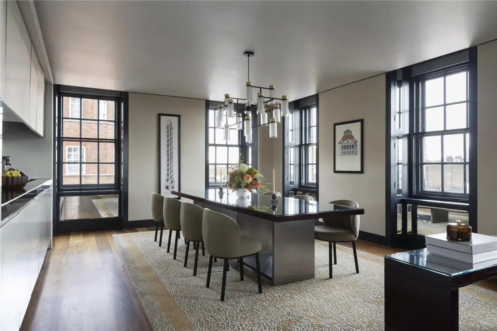 Grosvenor House Suites