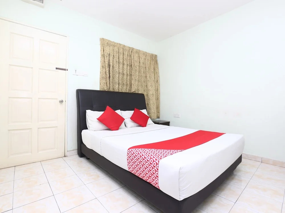 Kb 7 Days Hotel By OYO Rooms