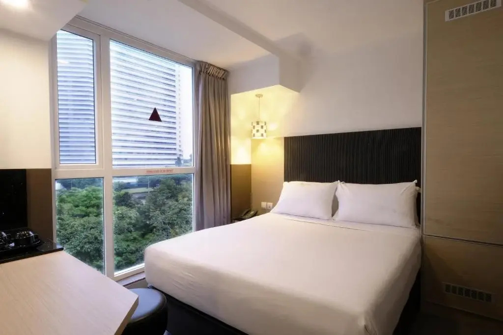 Lion Peak Hotel Bugis (SG Clean, Staycation Approved)