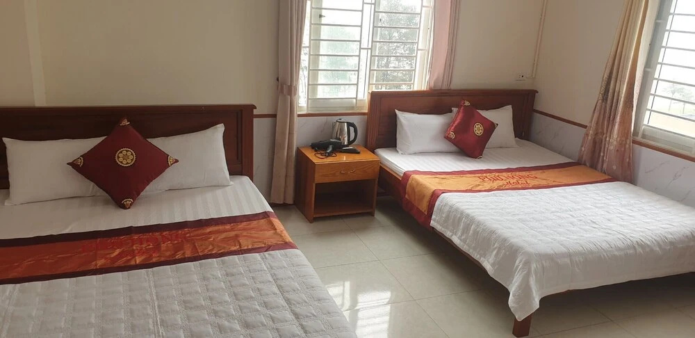 Hoa Lư Hotel